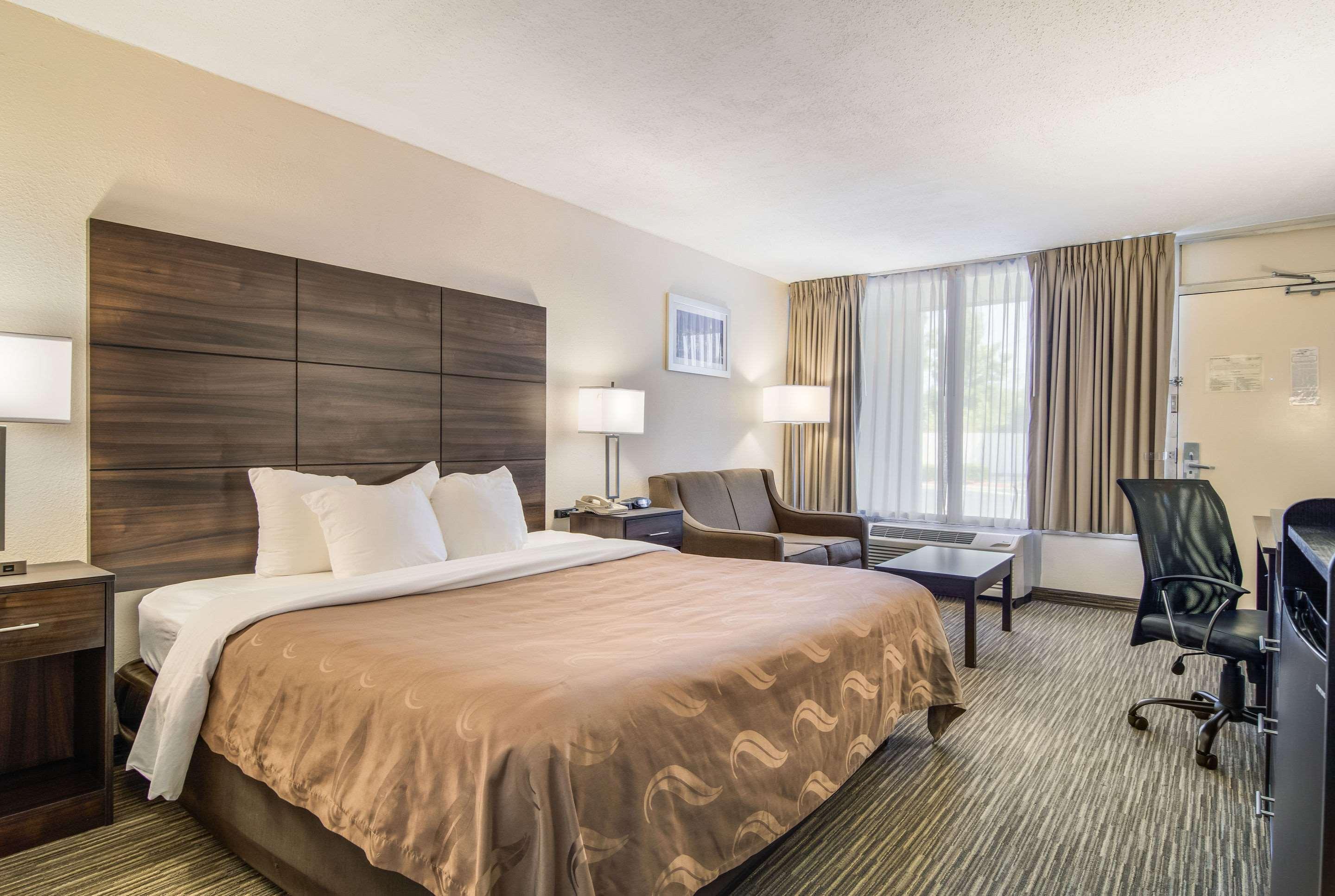 Quality Inn Suwanee I-85 Экстерьер фото