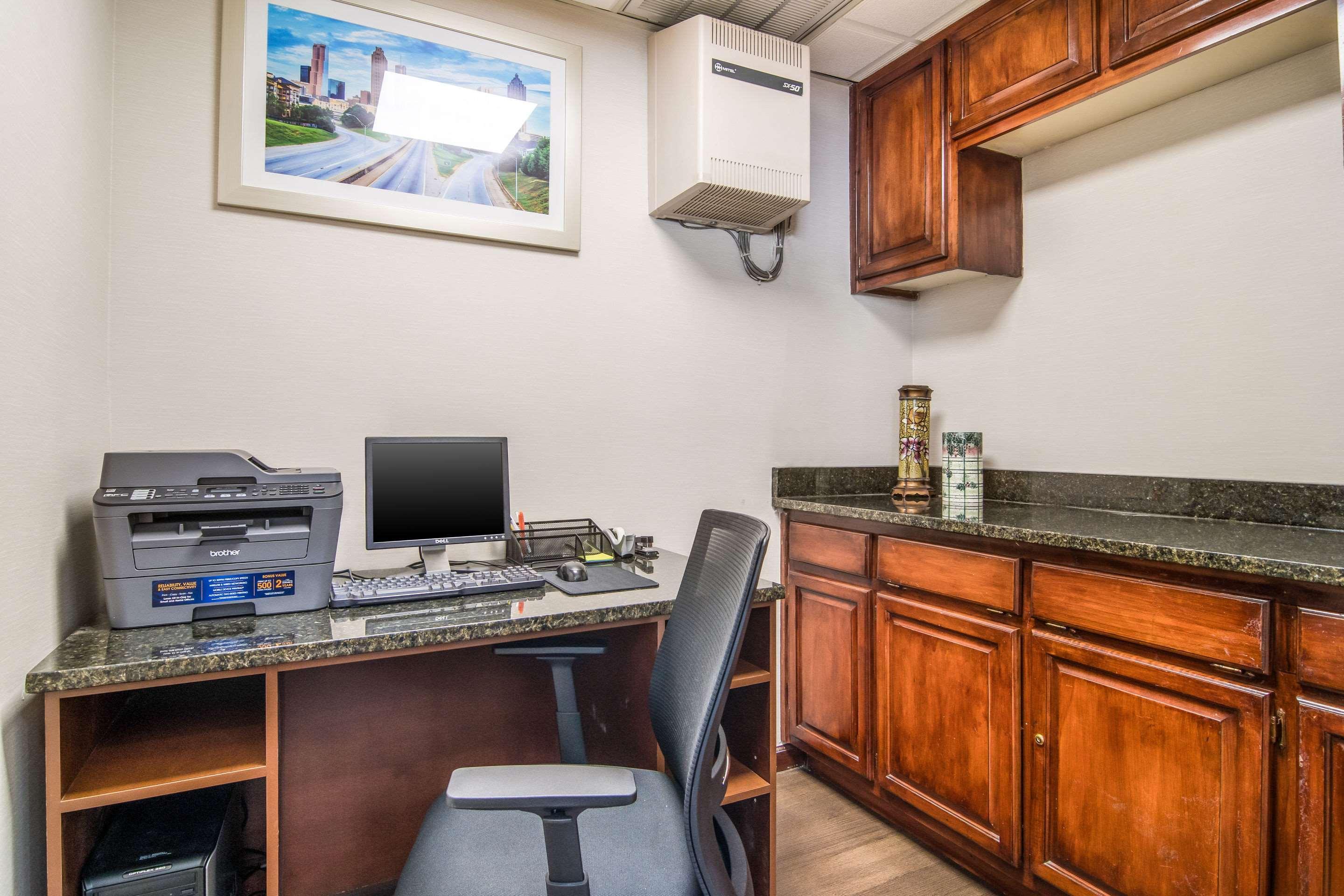 Quality Inn Suwanee I-85 Экстерьер фото