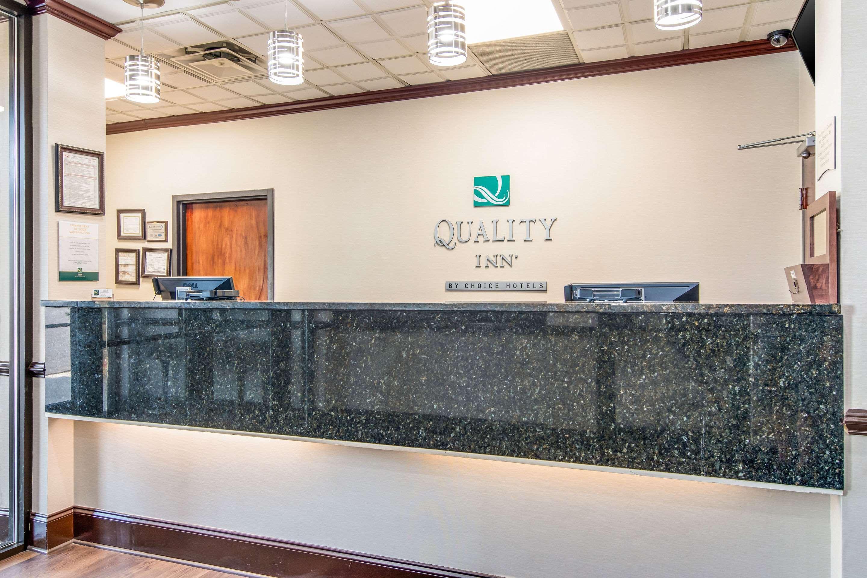 Quality Inn Suwanee I-85 Экстерьер фото