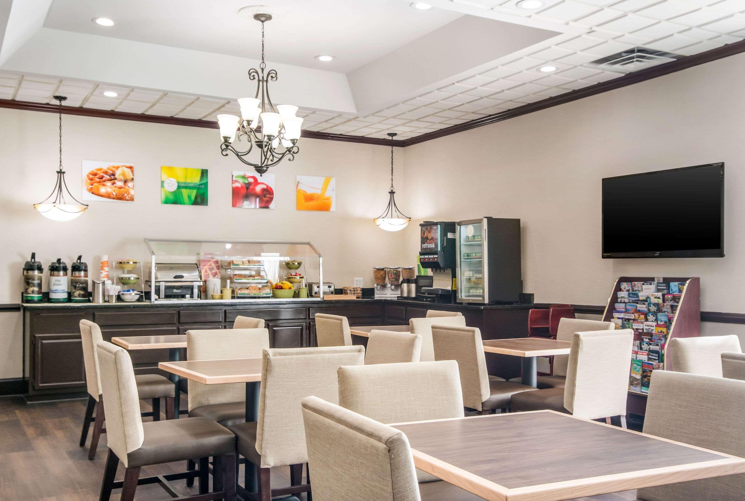 Quality Inn Suwanee I-85 Экстерьер фото