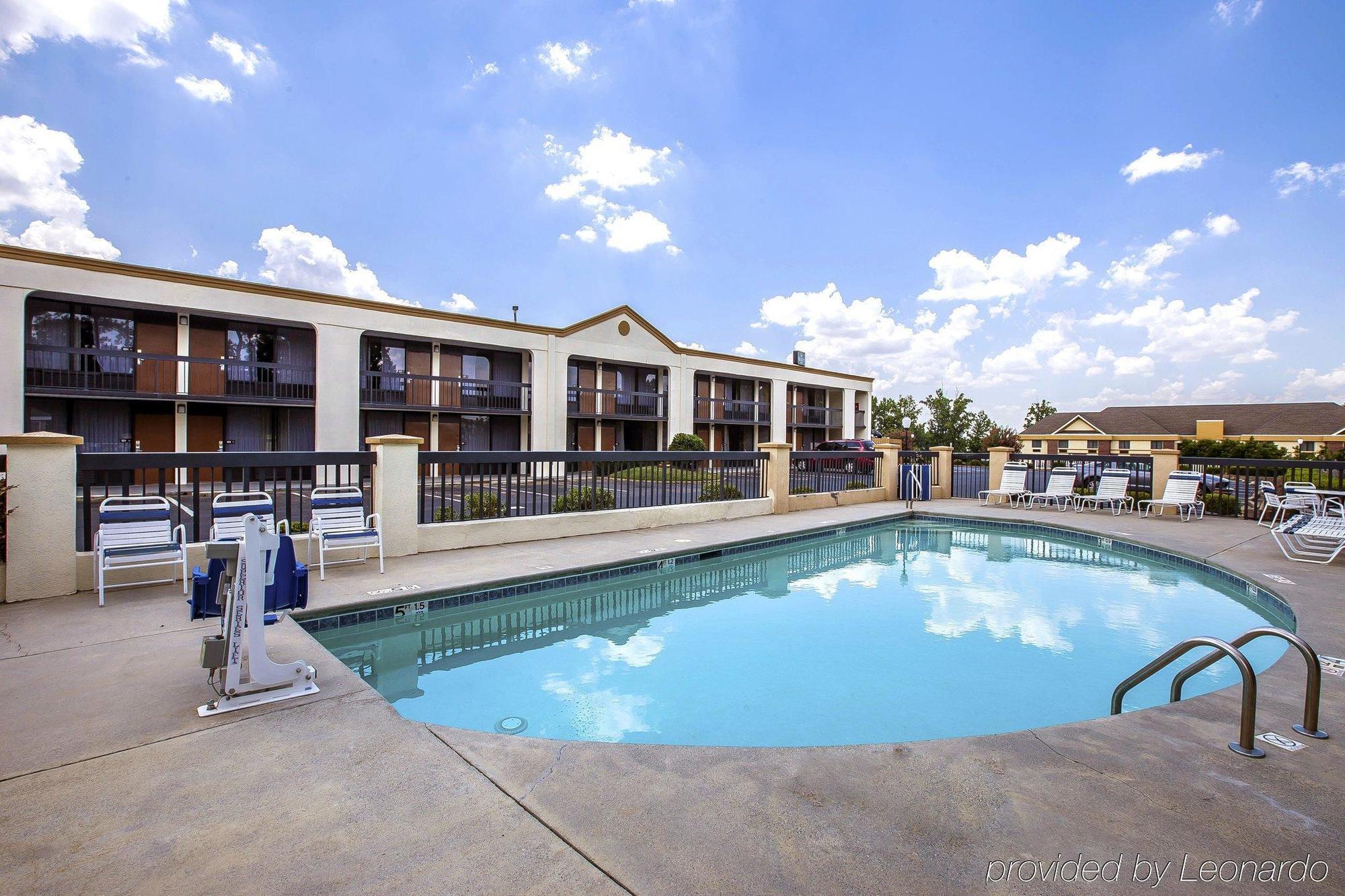Quality Inn Suwanee I-85 Экстерьер фото