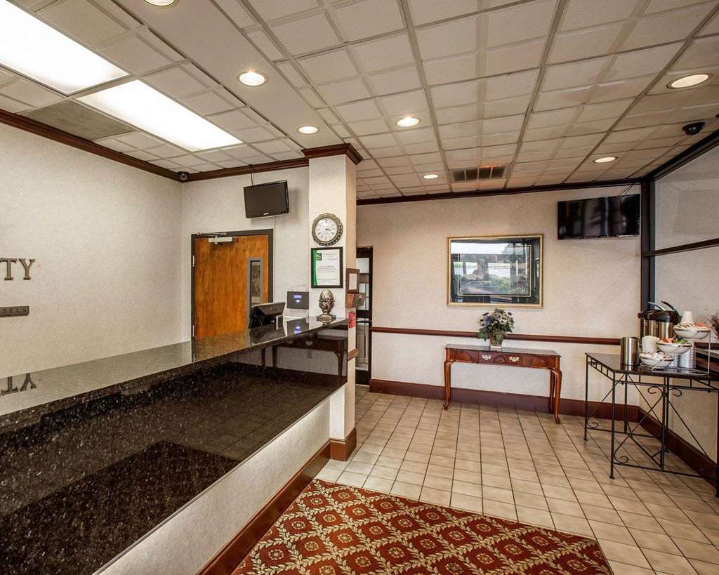 Quality Inn Suwanee I-85 Интерьер фото